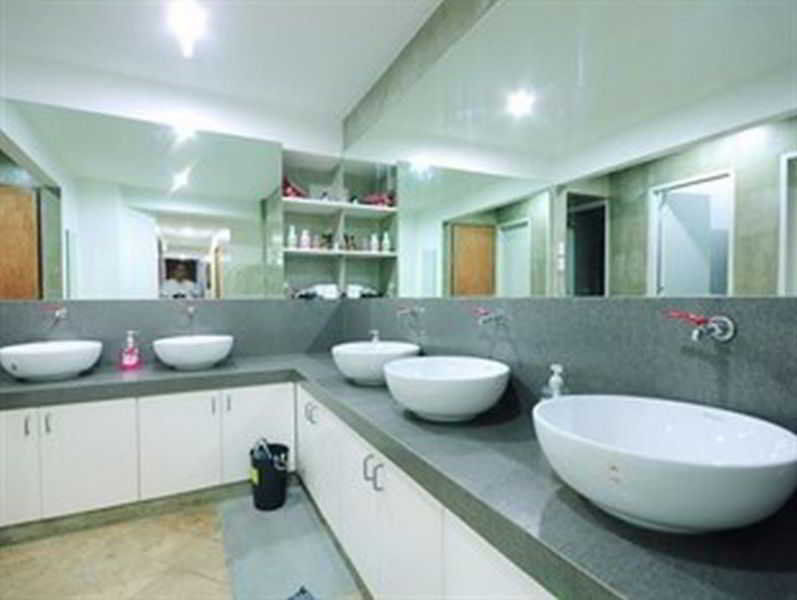 Mnl Boutique Hostel Makati City Ngoại thất bức ảnh