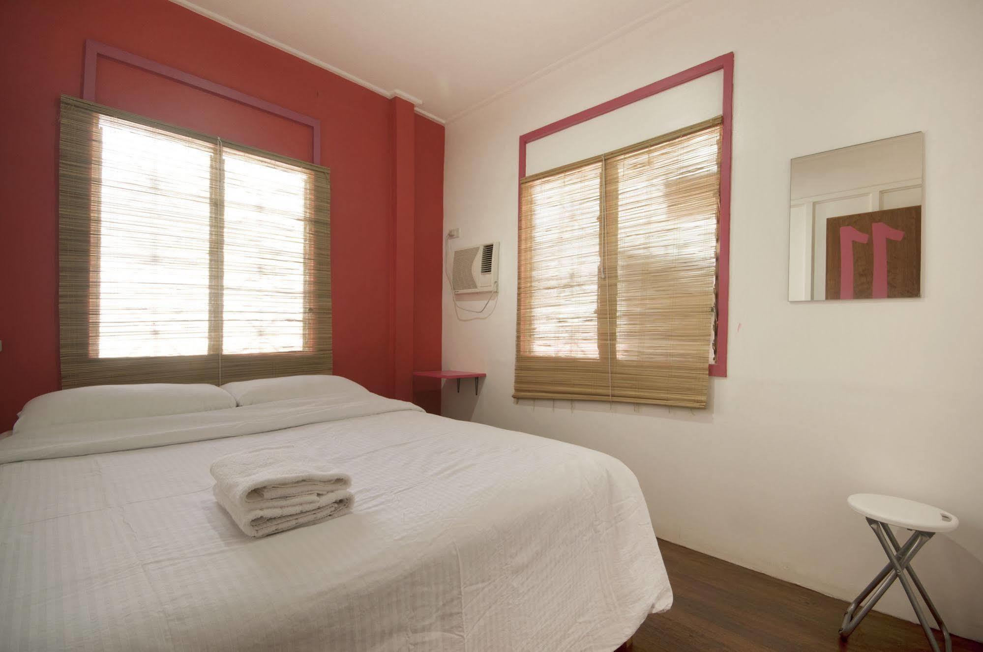Mnl Boutique Hostel Makati City Ngoại thất bức ảnh