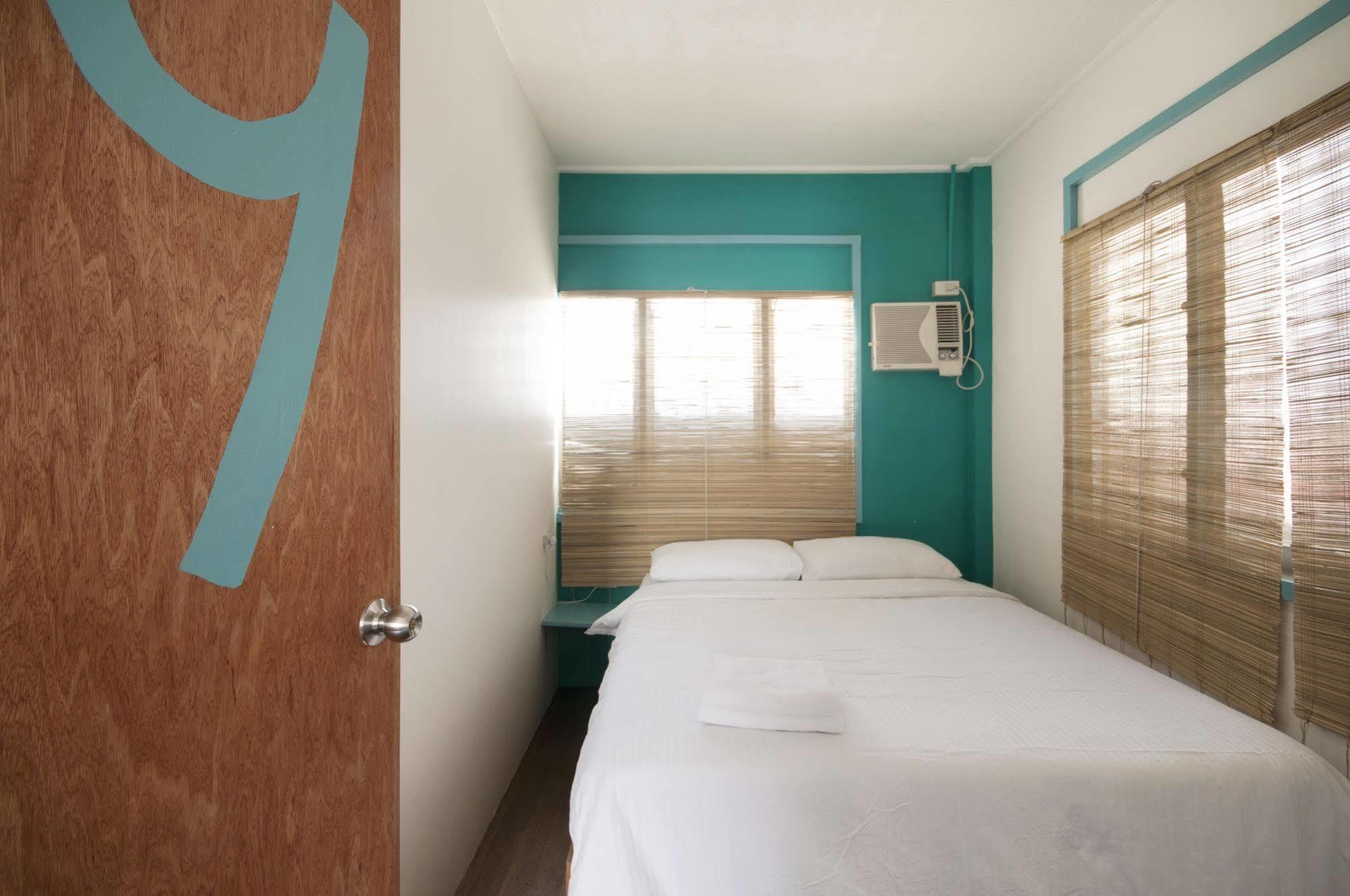 Mnl Boutique Hostel Makati City Ngoại thất bức ảnh